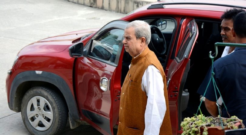 प्रदेशसभा सदस्यलाई हटाउने अधिकार पार्टी अध्यक्ष उपेन्द्र यादवलाई नरहेको भन्द ठाकुर पुगे निर्वाचन आयोग