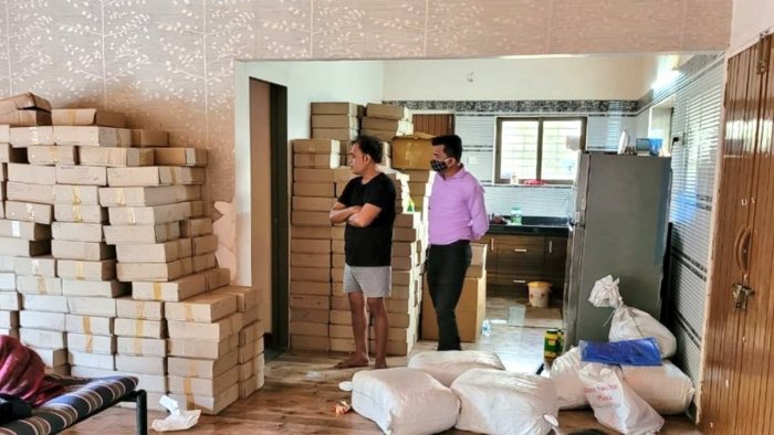 नक्कली रेम्डेसिभिर औषधि बनाउँने गिरोहका ७ पक्राउ