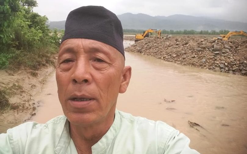 शरिरमा कोरोना संक्रमण बोकेर वडा अध्यक्ष बेकाममा गाउँघर डुल्दै,स्थानीय त्रसिद