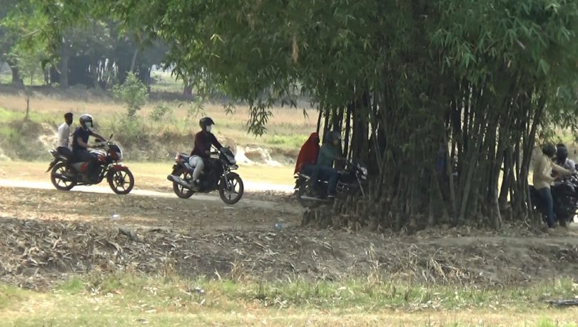 प्रहरी प्रशासनको मिलोमतोमा भारतबाट यात्रुको आवगमन