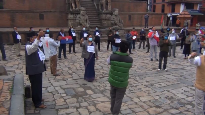 राष्ट्रिपतिले प्रतिनिधि सभा विघटन गरेको विरुढमा भक्तपुरमा ५ दलले संयुक्त विरोध प्रदर्शन