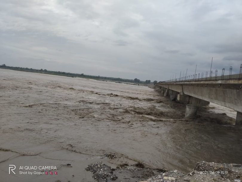 महाकालीमा पानीको बहाब घट्यो