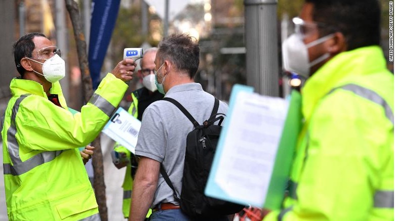 ‘ओमिक्रोन’ भित्रन नदिन त्रिभुवन अन्तर्राष्ट्रिय विमानस्थल तथा सीमा नाकामा स्वास्थ्य परीक्षण अनिवार्य