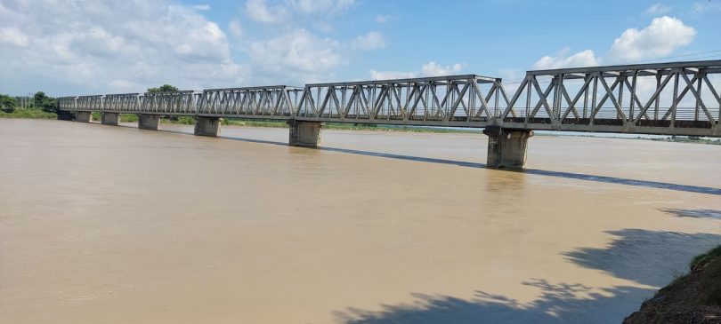 निरन्तरको बर्षाका कारण बाँकेको नेपालगञ्ज आसपासको क्षेत्र जलमग्न