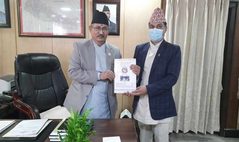 नेपाल–चीन सीमा अध्ययन प्रतिवेदन बुझाईयो