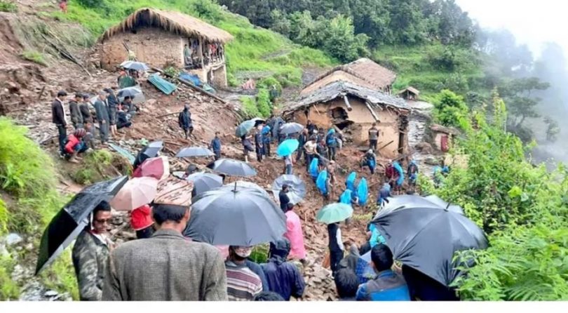 पहिरोमा च्यापिएर बझाङको खप्तड छान्ना गाउँपालिकामा ५ जनाको मृत्यु