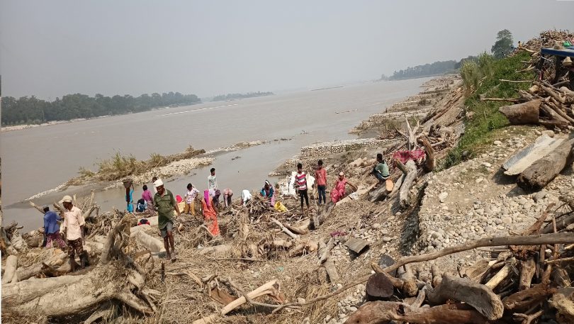 बाढी पहिरोमा परी मृत्यु हुने १११ पुगे, ३७ वेपत्ता