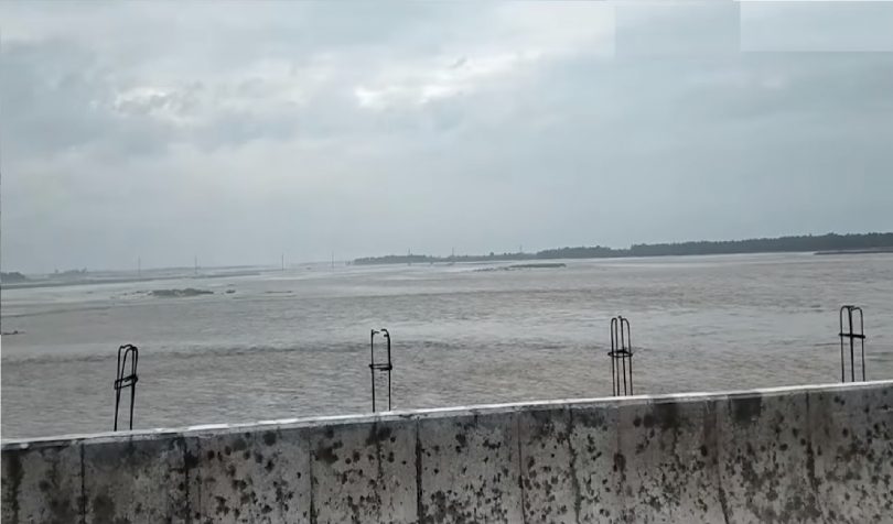 महाकाली नदीमा शारदा ब्यारेज निर्माण भएयताकै ठूलो बाढी