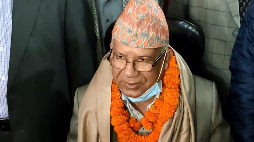 सूर्य चिन्हमा ग्रहण लागिसकेकाले धाक नदेखाउन ओलीलाई नेपालको चेतावनी