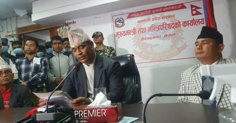 शाहीद्वारा पदबाट राजीनामा