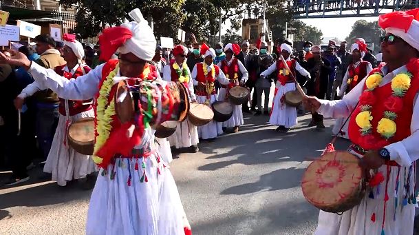 जुम्लामा विद्युत नियमित र व्यवस्थित गर्न सांस्कृतिक र्यालीसहित प्रदर्शन