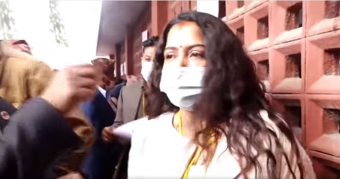माहामन्त्रीमा पराजीत भएपछि रेखाको प्रतिक्रिया, राप्रपालाई थापाको कोठेबारीबाट निकालियो
