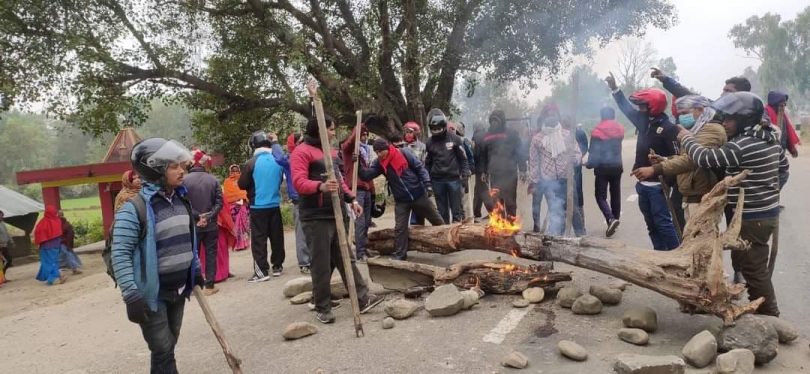 सीके राउत नेतृत्वको जनमत पार्टीका कार्यकर्ता र प्रहरीबीच झडप,प्रहरीद्वारा गोली प्रहार