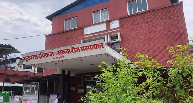 टेकु अस्पतालका ५० बढी स्वास्थ्यकर्मीमा कोरोना संक्रमण देखिएपछि खोप अभियान स्थगित