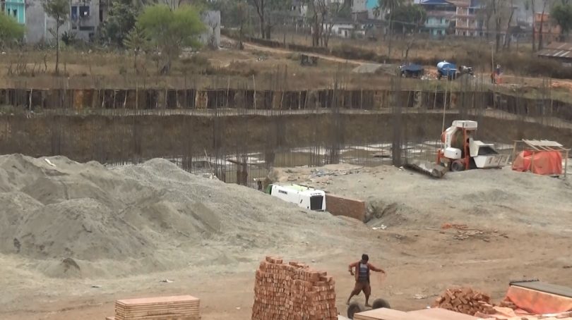 धरान उपमहानगरपालिका ८ सुन्ददरबस्तीमा बसपार्क निर्माणको काम शुरु