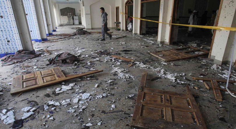 मस्जिदमा भएको आत्मघाती हमलामा परेर ३० जनाको मृत्यु