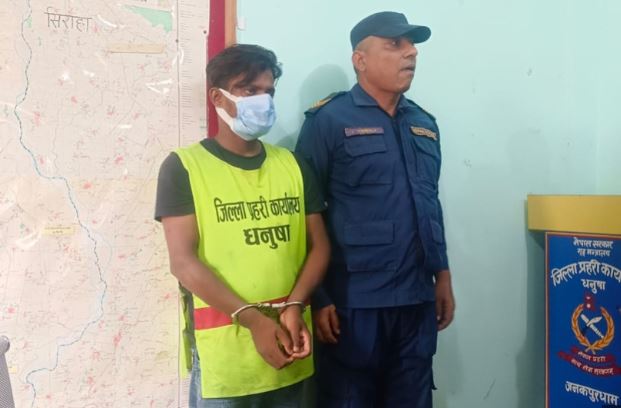 पेस्तोल देखाई लुटपाट गरेको आरोपमा भारतीय नागरिक पक्राउ