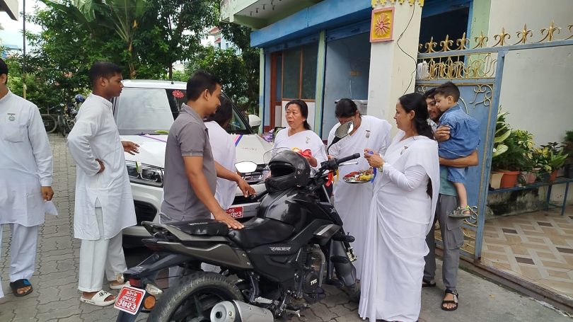 ब्रह्माकुमारी राजयोग सेवा केन्द्र इटहरीमा सवारी साधन पूजा गर्दै विश्वकर्मा पुजा मनाइयो