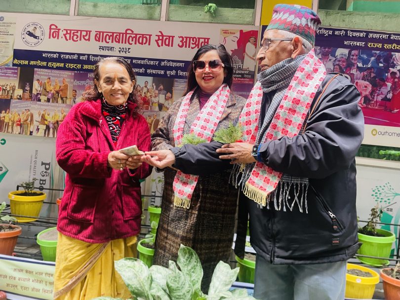 समाजसेवी पिताम्बर दाहालद्वारा निःसहाय बाबालिका सेवा आश्रमलाई १५ हजार सहयोग