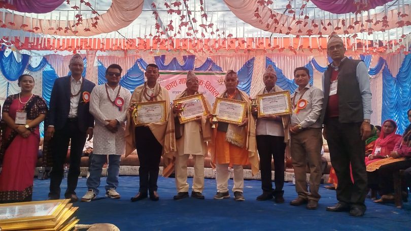 गुणस्तरीय शिक्षासँगै संस्कारमा जोड दिँदै प्रकाश माविको६१औँ वार्षिकोत्सवमा सम्मान र छात्रवृत्ति वितरण