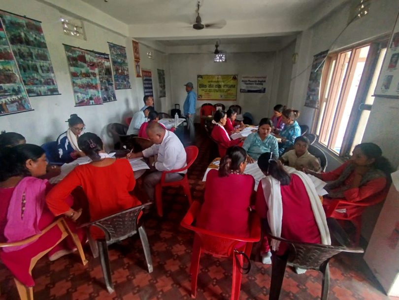 इटहरीरसमुदायमाआधारभूत ध्वन्यात्मक अंग्रेजी शिक्षक तालिम सुरु