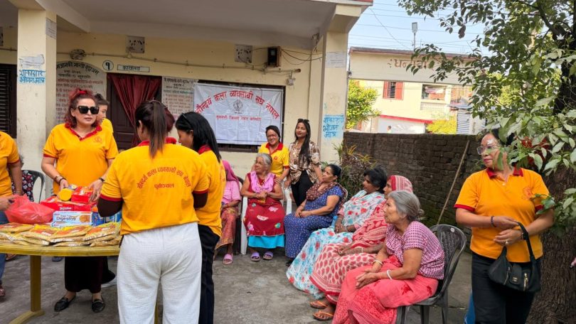 सौन्दर्यकला व्यवसायी संघद्वारा वृद्ध आश्रममा सहयोग